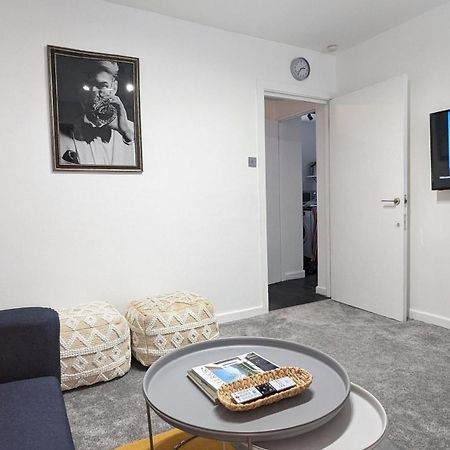 Charming & Quaint Old Compton Apartamento - Quiet Guests Only Allowed, No Parties Allowed, Over 25 Years Old Or Families Λονδίνο Εξωτερικό φωτογραφία