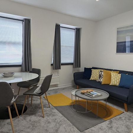 Charming & Quaint Old Compton Apartamento - Quiet Guests Only Allowed, No Parties Allowed, Over 25 Years Old Or Families Λονδίνο Εξωτερικό φωτογραφία