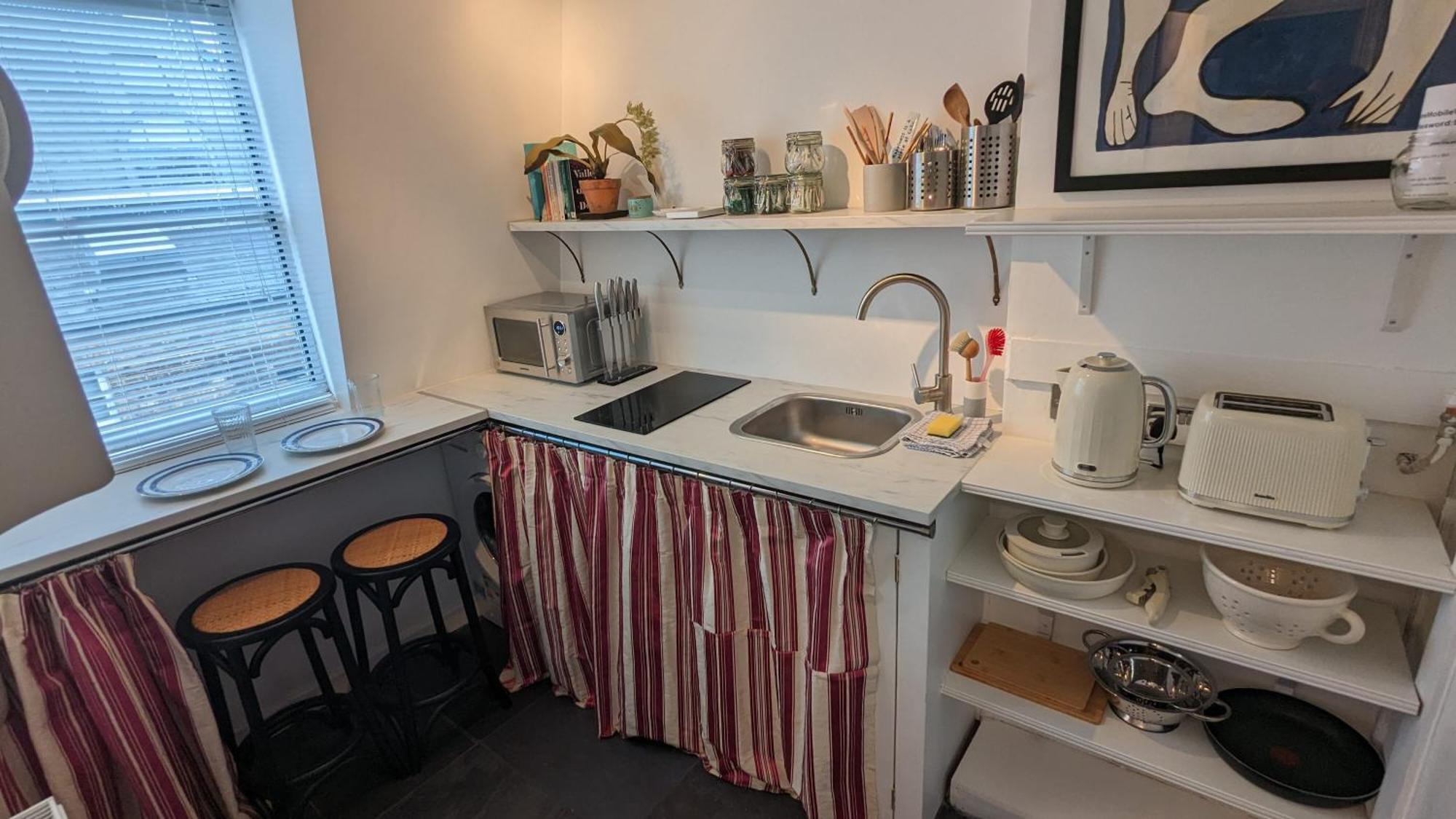 Charming & Quaint Old Compton Apartamento - Quiet Guests Only Allowed, No Parties Allowed, Over 25 Years Old Or Families Λονδίνο Εξωτερικό φωτογραφία