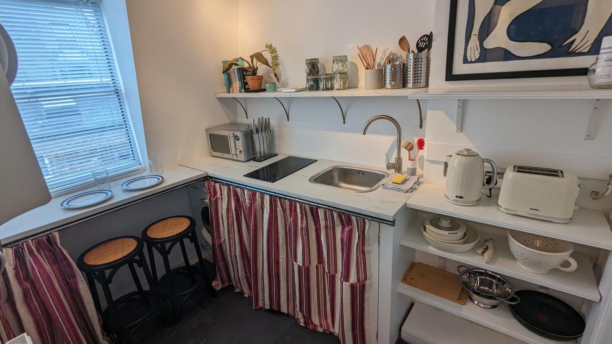 Charming & Quaint Old Compton Apartamento - Quiet Guests Only Allowed, No Parties Allowed, Over 25 Years Old Or Families Λονδίνο Εξωτερικό φωτογραφία