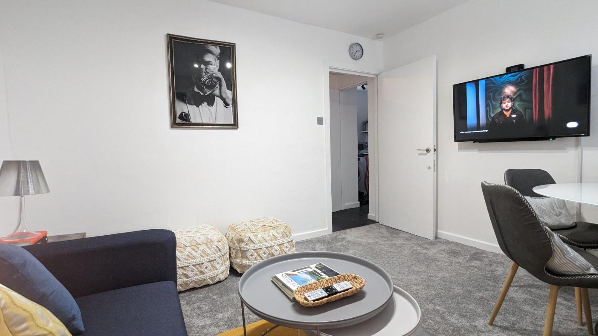 Charming & Quaint Old Compton Apartamento - Quiet Guests Only Allowed, No Parties Allowed, Over 25 Years Old Or Families Λονδίνο Εξωτερικό φωτογραφία